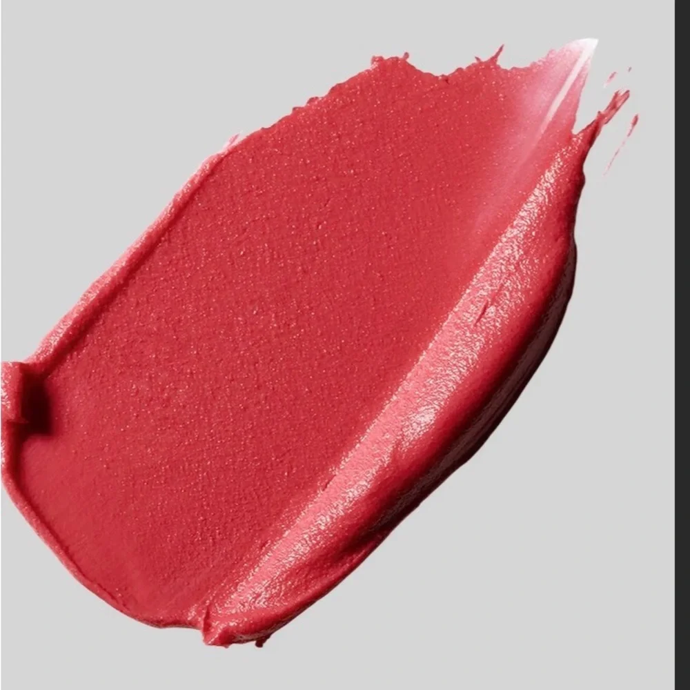 MAC: A LITTLE TAMED Lipstick